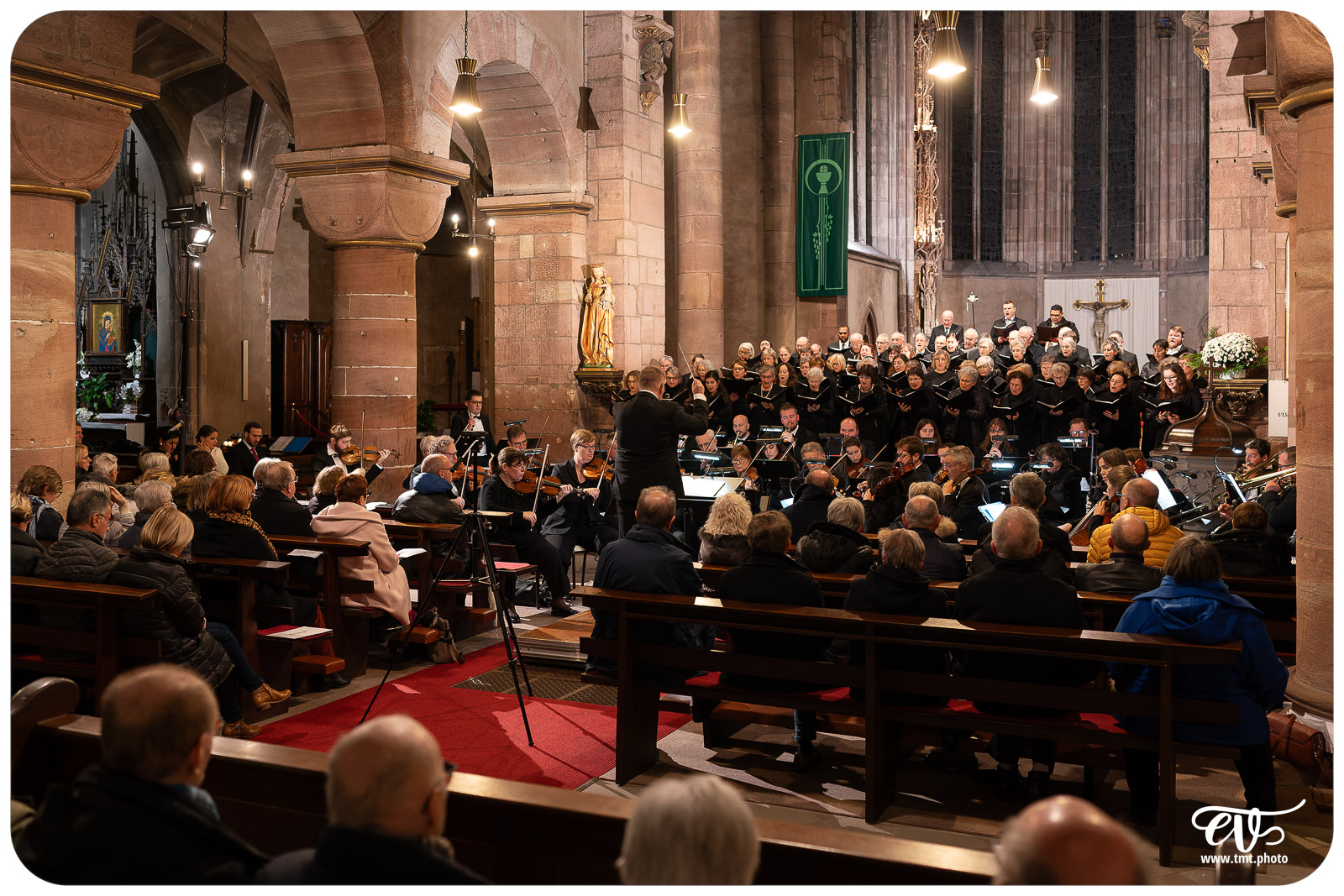 LA MESSE DU COURONNEMENT